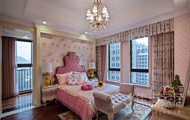 粉嫩女生臥室設計